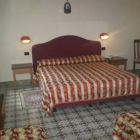 Szálloda Gaggiano 3*