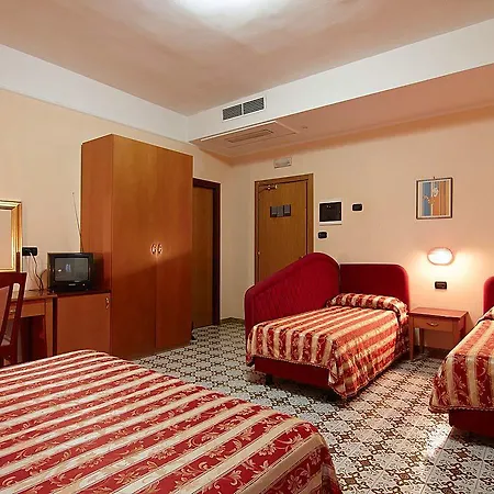 Gaggiano 3*
